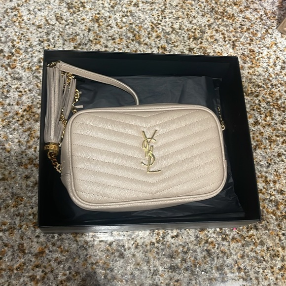 YSL MINI LOU IN QUILTED LEATHER IN DARK BEIGE - Picture 2 of 8